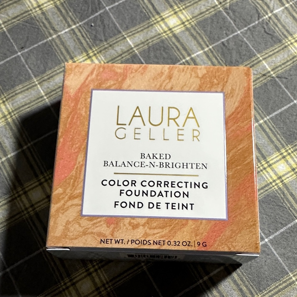 Laura Geller Baked Balance-N-Brighten Foundation - Warm Tan